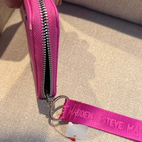 Steve Madden Fuchsia Wallet with Silver Accent - Picture 7 of 10